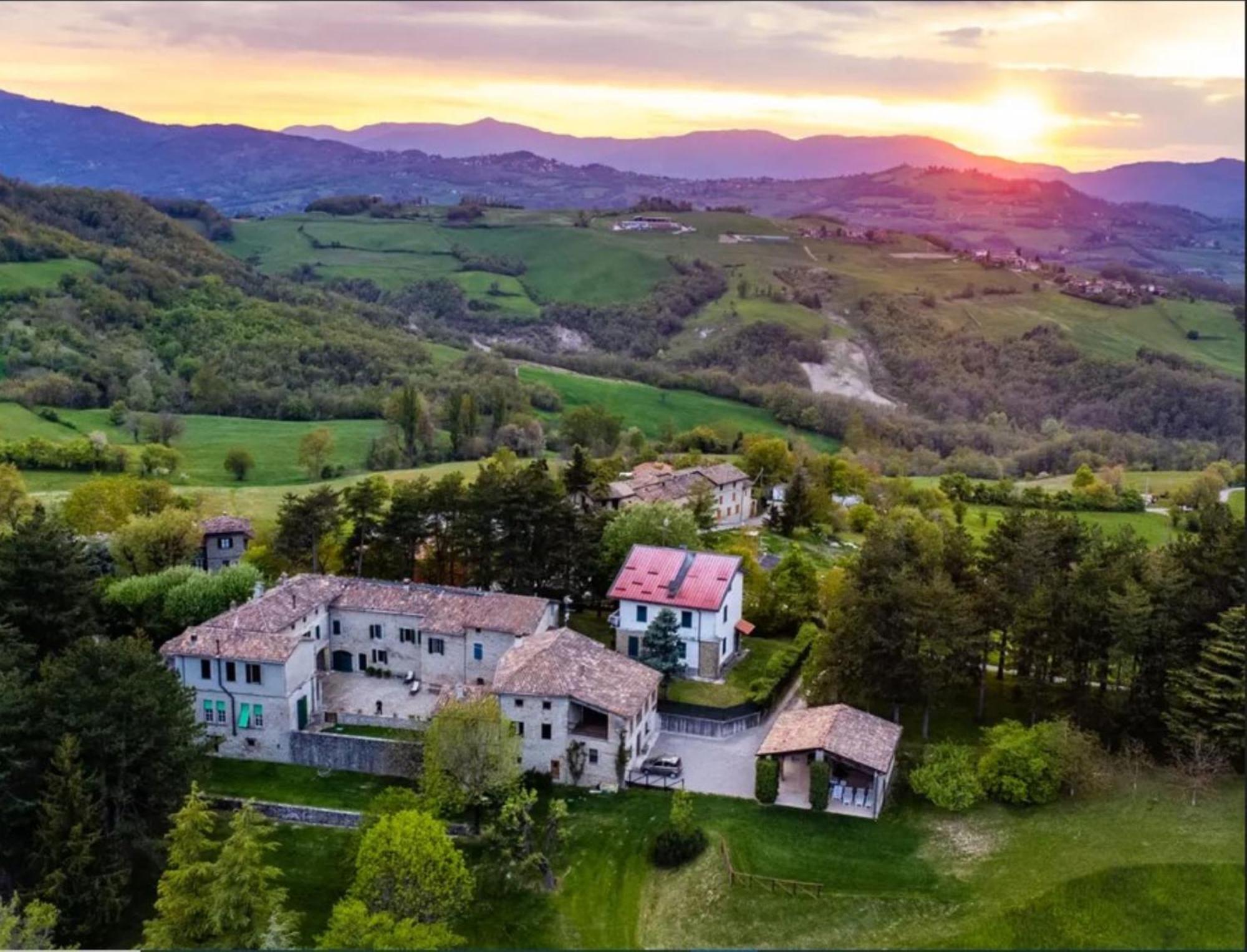 La Corte Bonomini Bed & Breakfast Neviano degli Arduini Екстериор снимка